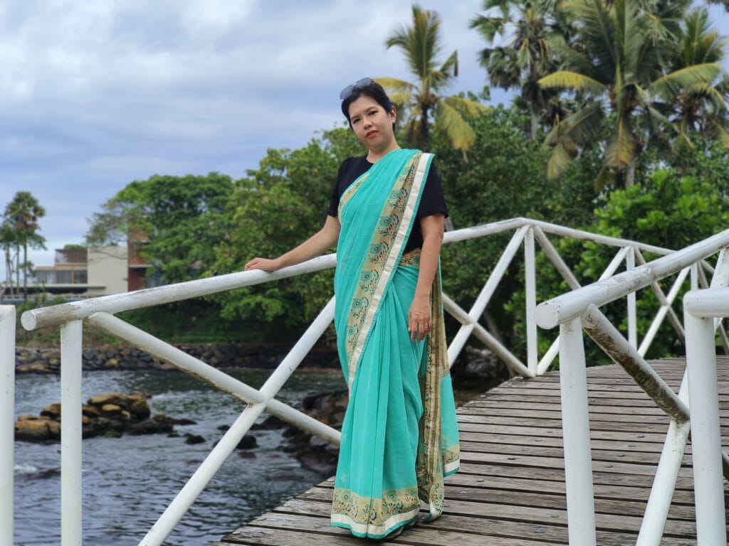 我在斯里蘭卡 galle 穿紗麗