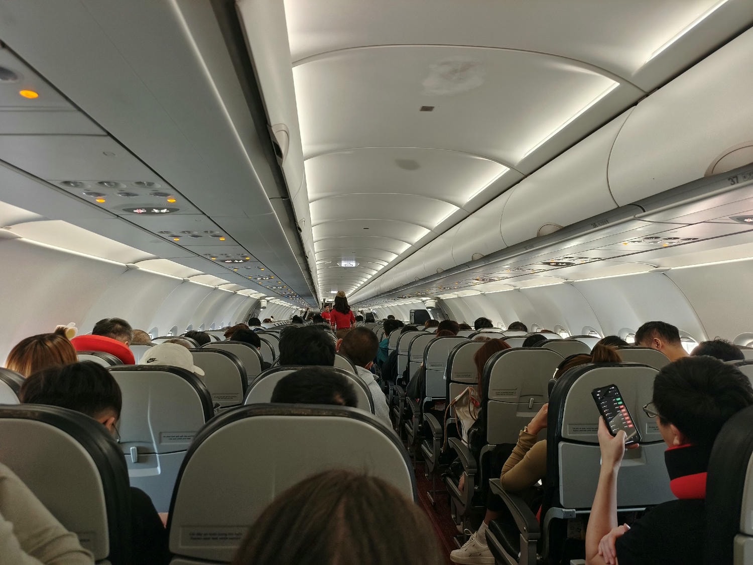 越捷航空初體驗:越捷航空更改航班教學、轉機五小時代金券、越捷航空心得 - 第12張圖 越捷航空