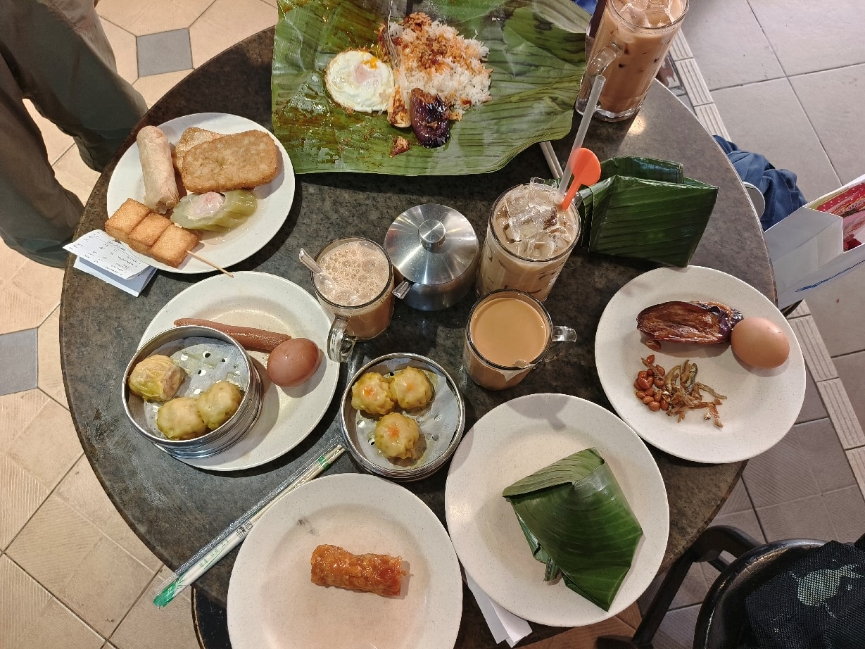 Top13 沙巴美食全攻略:亞庇餐廳/小吃/市集 - 第9張圖 富源餐廳