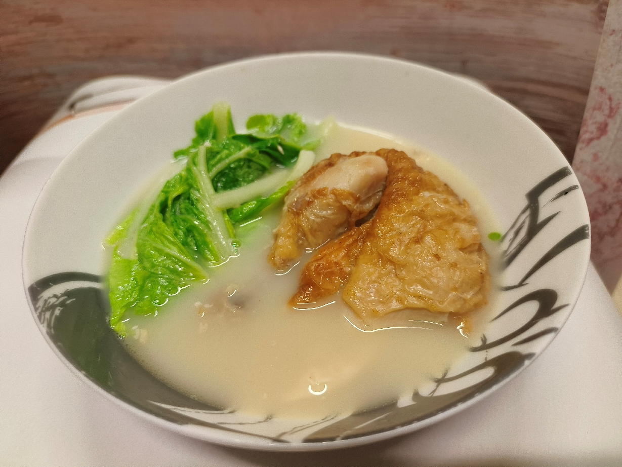 下班後回家快速上菜的好幫忙:玄羽雞濃白湯、雞油蔥醬、土雞肉鬆 - 第3張圖 玄羽雞農白湯